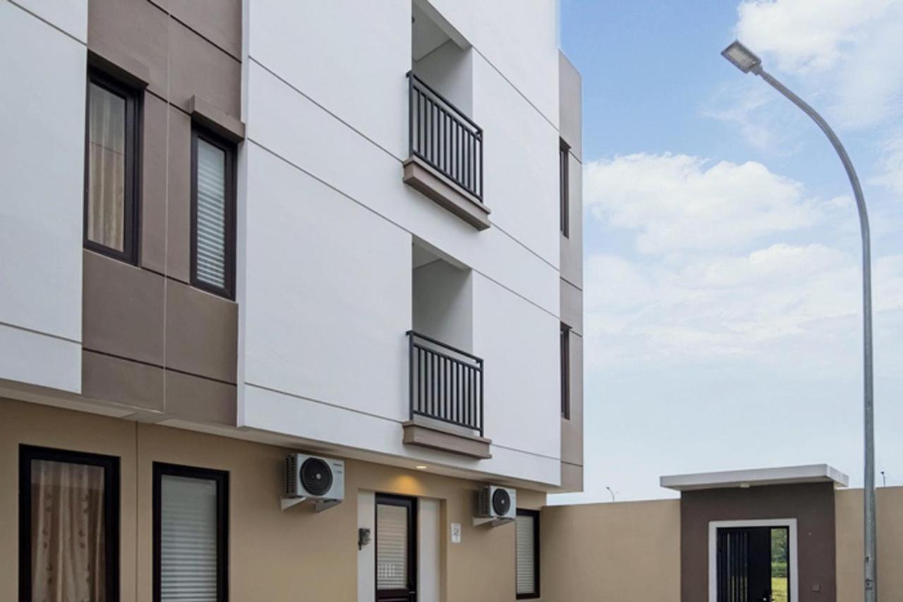 Twospaces Living At Zena Mozia Tegal  Екстериор снимка